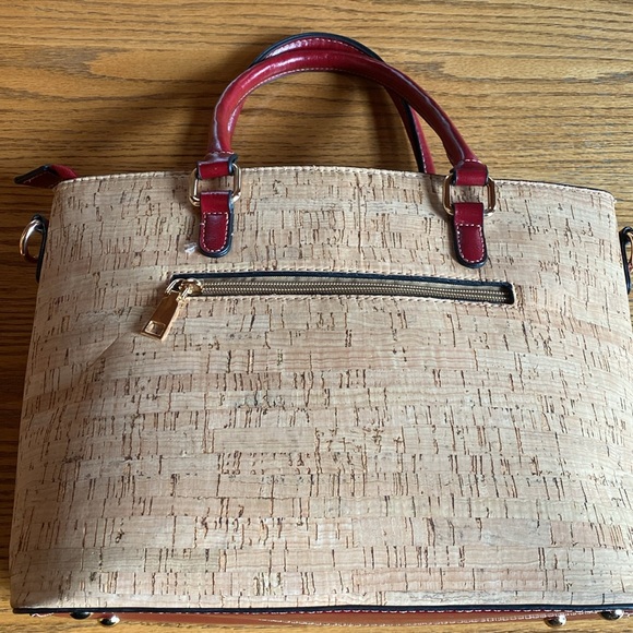 Natural Cork brand handbag - Picture 3 of 8
